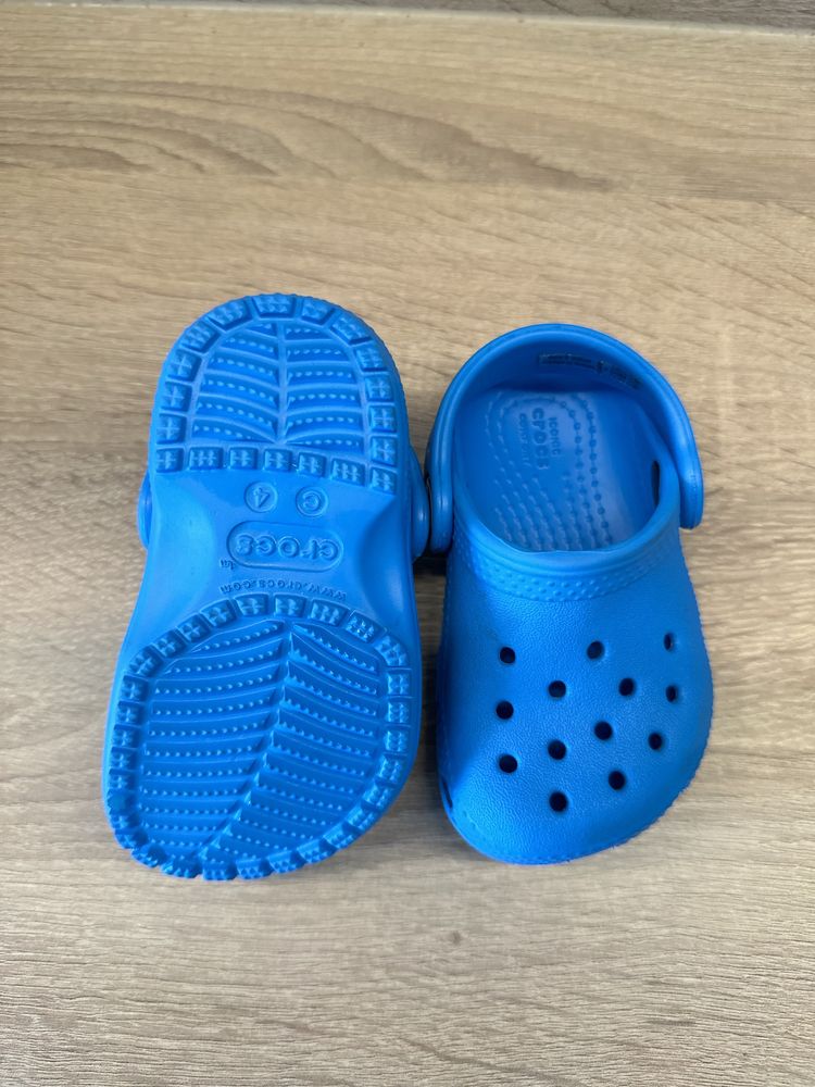 Chodaki Crocs Niebieski 19/20