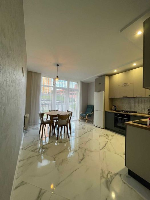 Оренда 3 кімнатної квартири в Новобудові