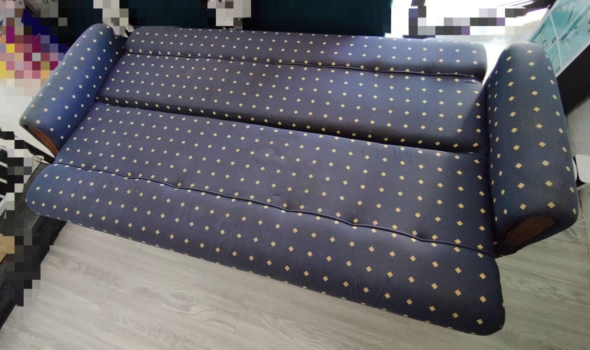 Sofá / Rebatível (cama)
