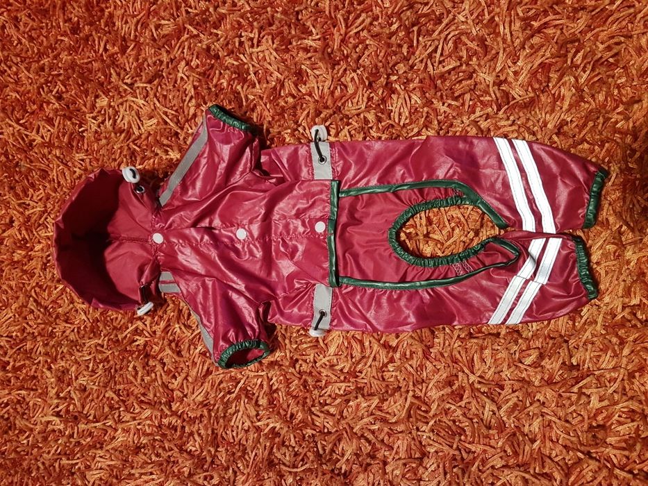 OFERTA PORTES - Capa Impermeável Rosa para Cães de Pequeno Porte