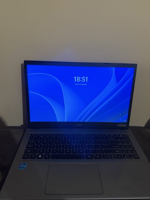 Laptop Acer Extensa 15 EX215-55