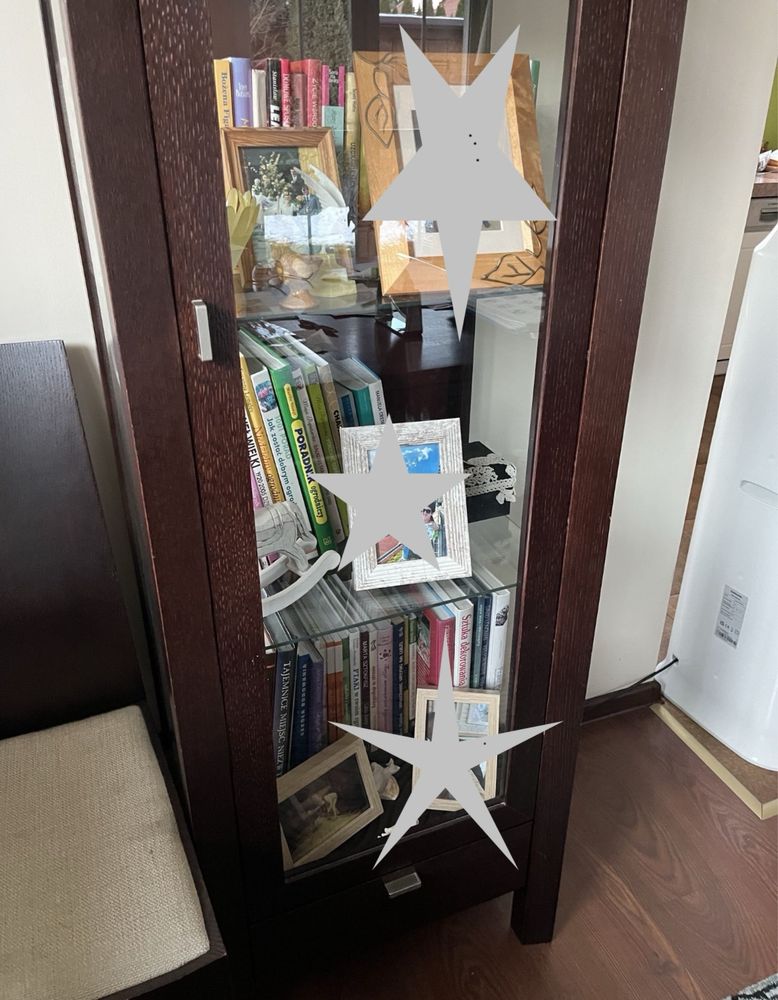 szafka biblioteczka słupek witryna  za szkłem ciemny brąz wenge venge