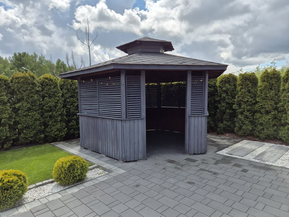 Altana drewniana sześciokątna