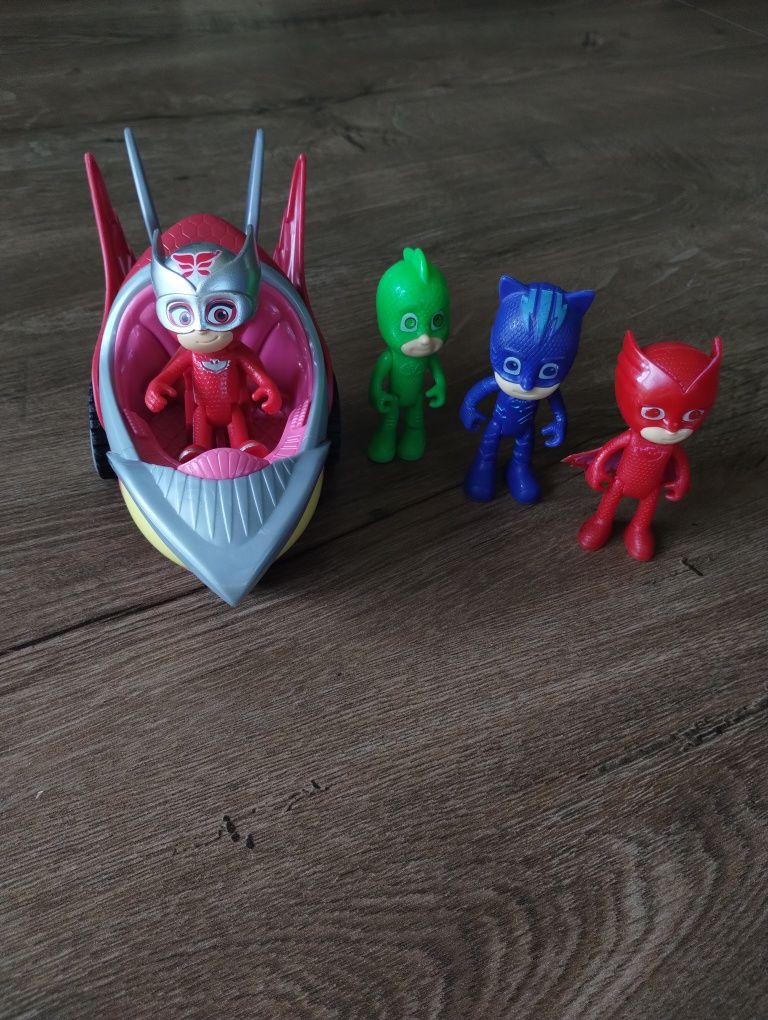 Sowella duży pojazd plus gratis figurki piżamersi, PJ Masks