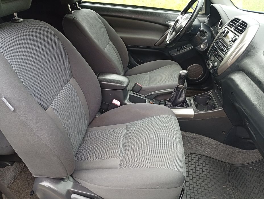Toyota RAV4 4X4 -2.0 benzyna-150 kM,hak,klima.