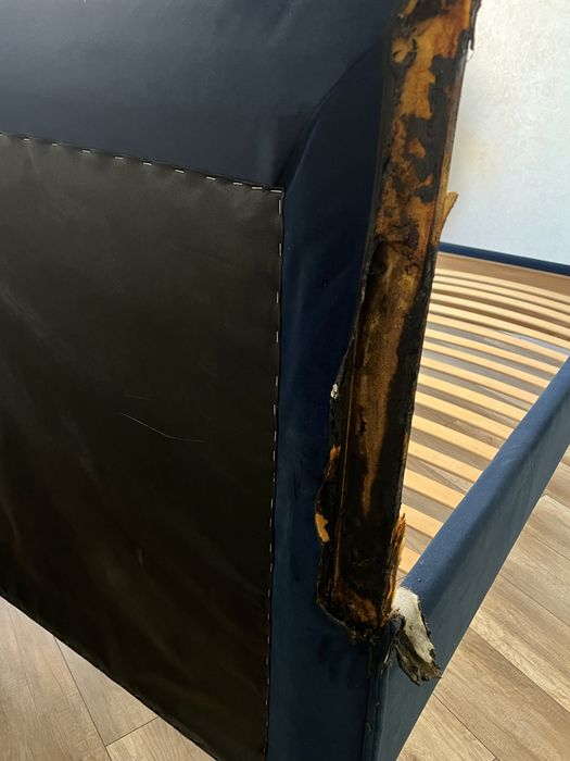 Ліжко Richman під реставрацію.