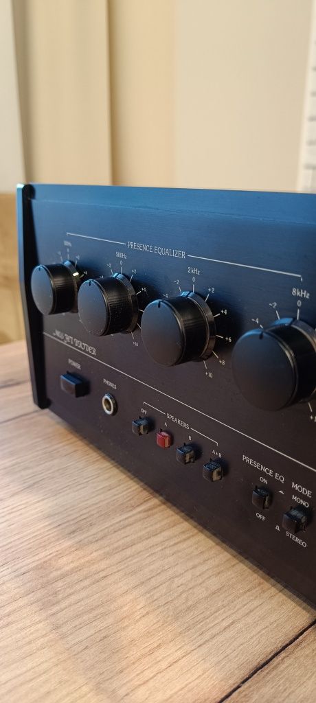 Accuphase E 206 piękny wzmacniacz