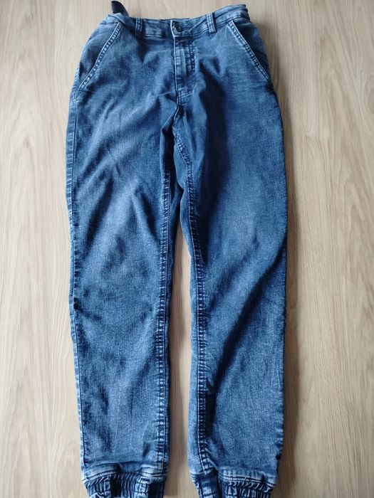 Ocieplane jeansy zimowe Reserved r. 158