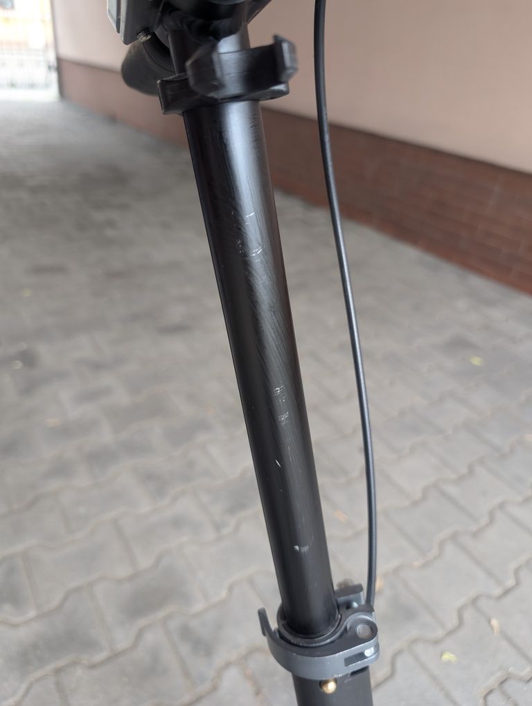 Tradycyjna hulajnoga miejska spokey artifact dla dorosłych i dzieci.
