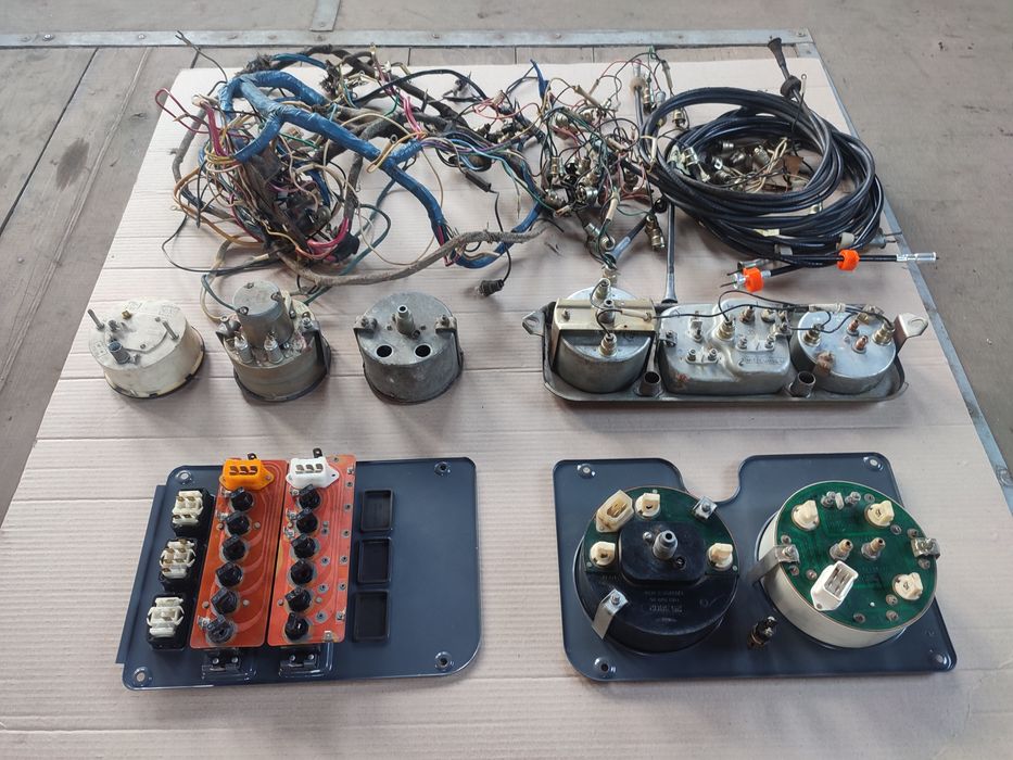 Щиток приборов зил  130 554 ММЗ 1