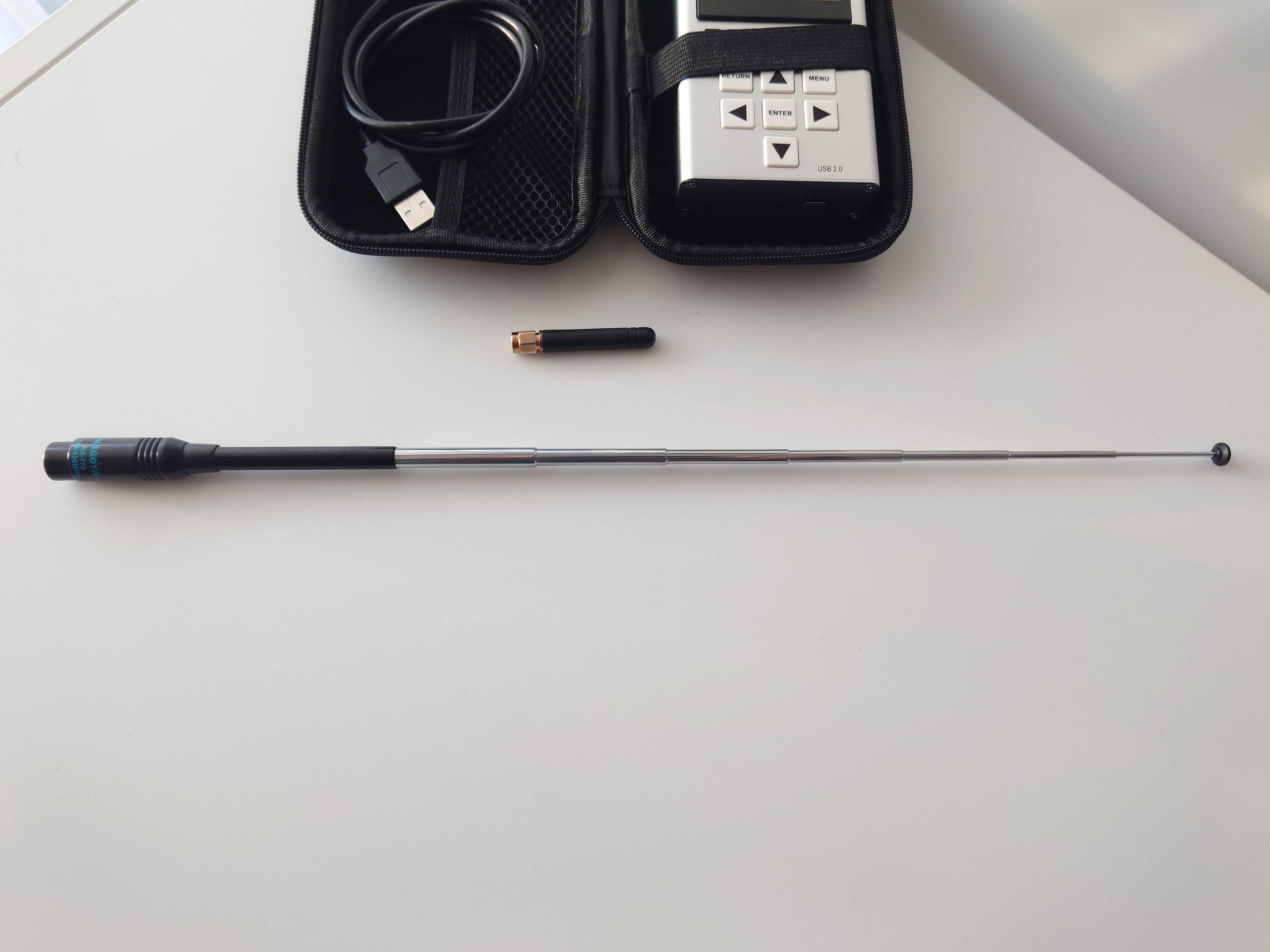 RF Explorer 3G COMBO Spectrum Analyzer