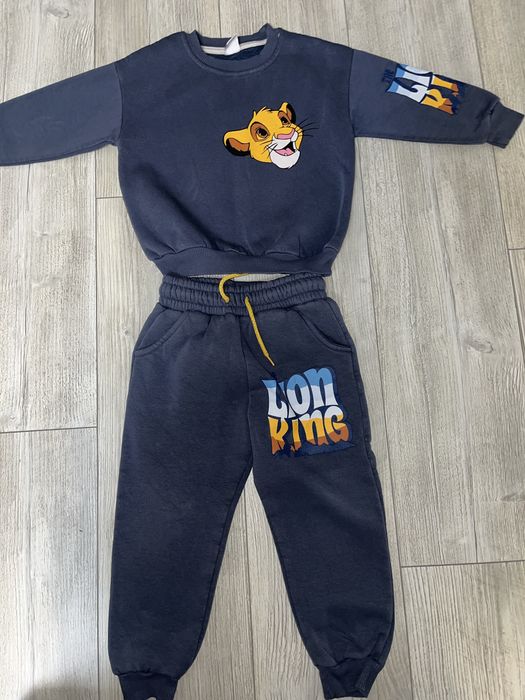 Костюм костюмчик Zara