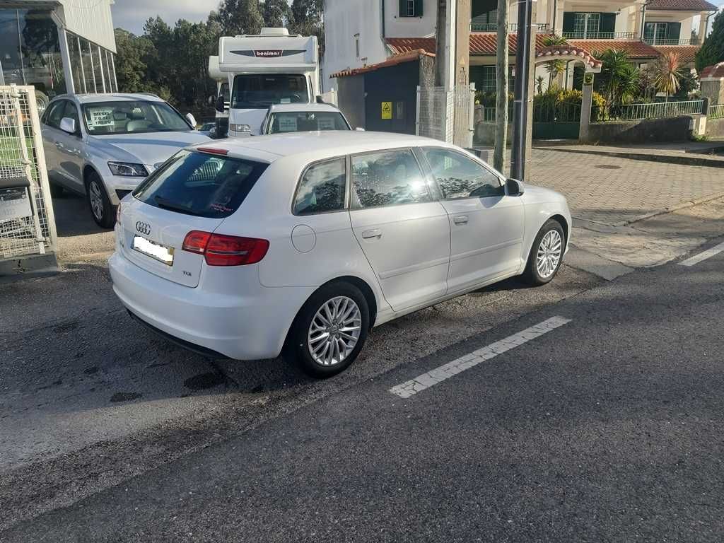 AUDI A 3 1.6  TDI  SPORTBACK   ATTRACTION