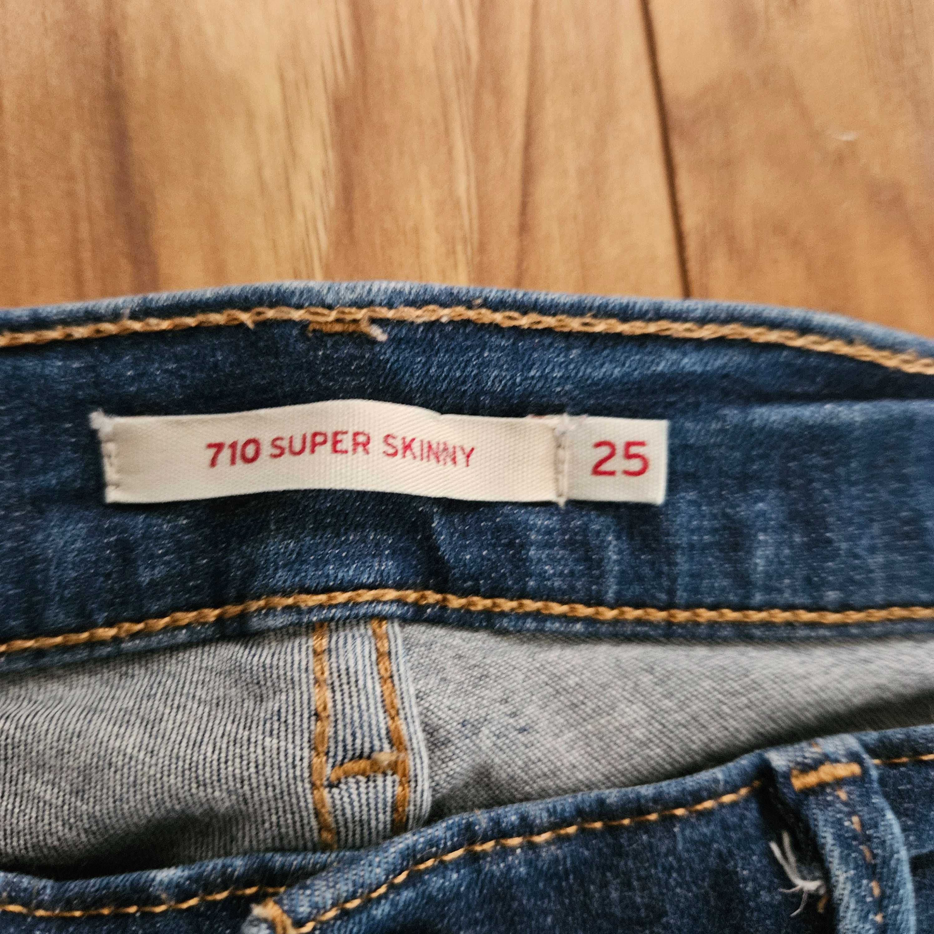 Levi's 710 W25 L32