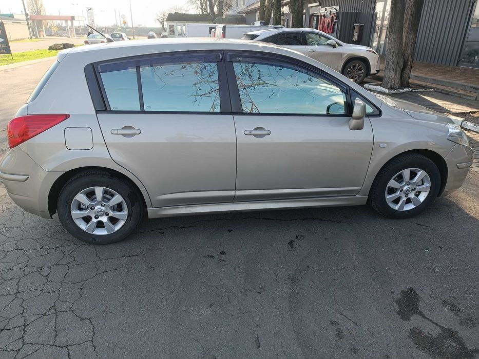Продається Nissan Tiida