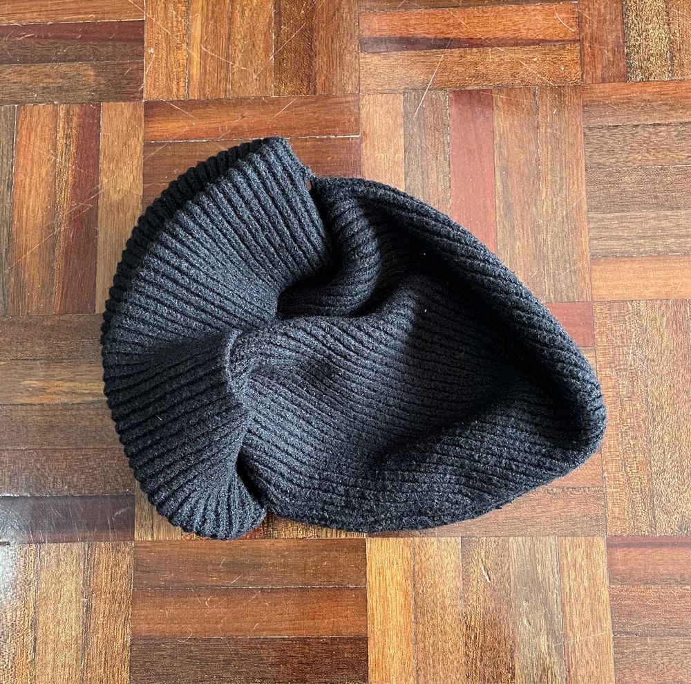 Gorro de malha preta