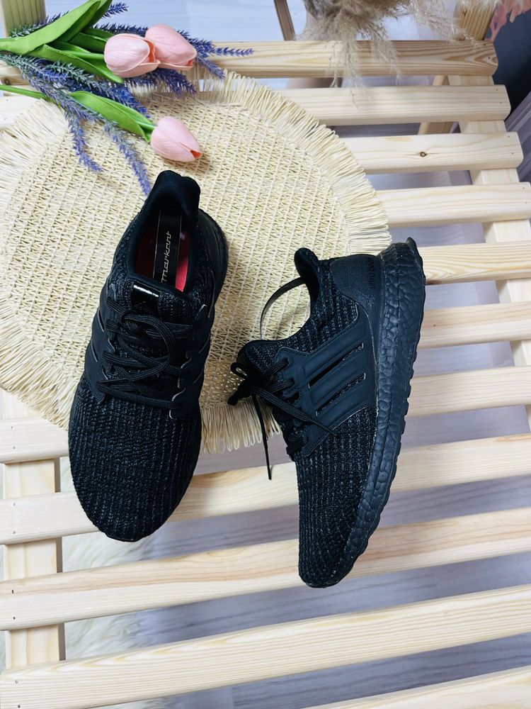 Кросівки adidas