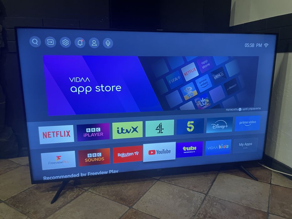 Телевізор Hisense 65 Smart tv 4K