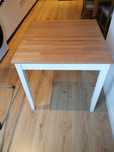 Mesa de cozinha quadrada