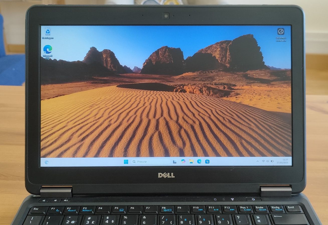 Dell latitude E7240