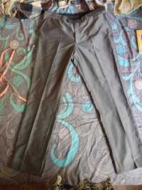 Стильные классические брюки из изумительно красивой ткани размер 54-56