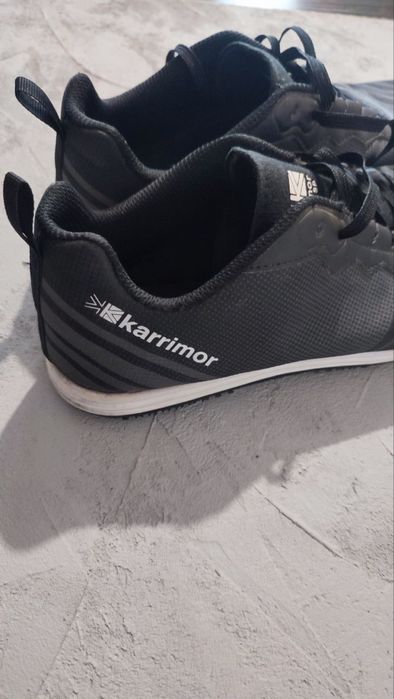 Продам шиповки в гарному стані