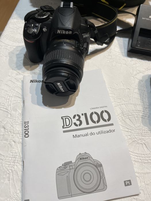 Nikon D3100 com objetivas