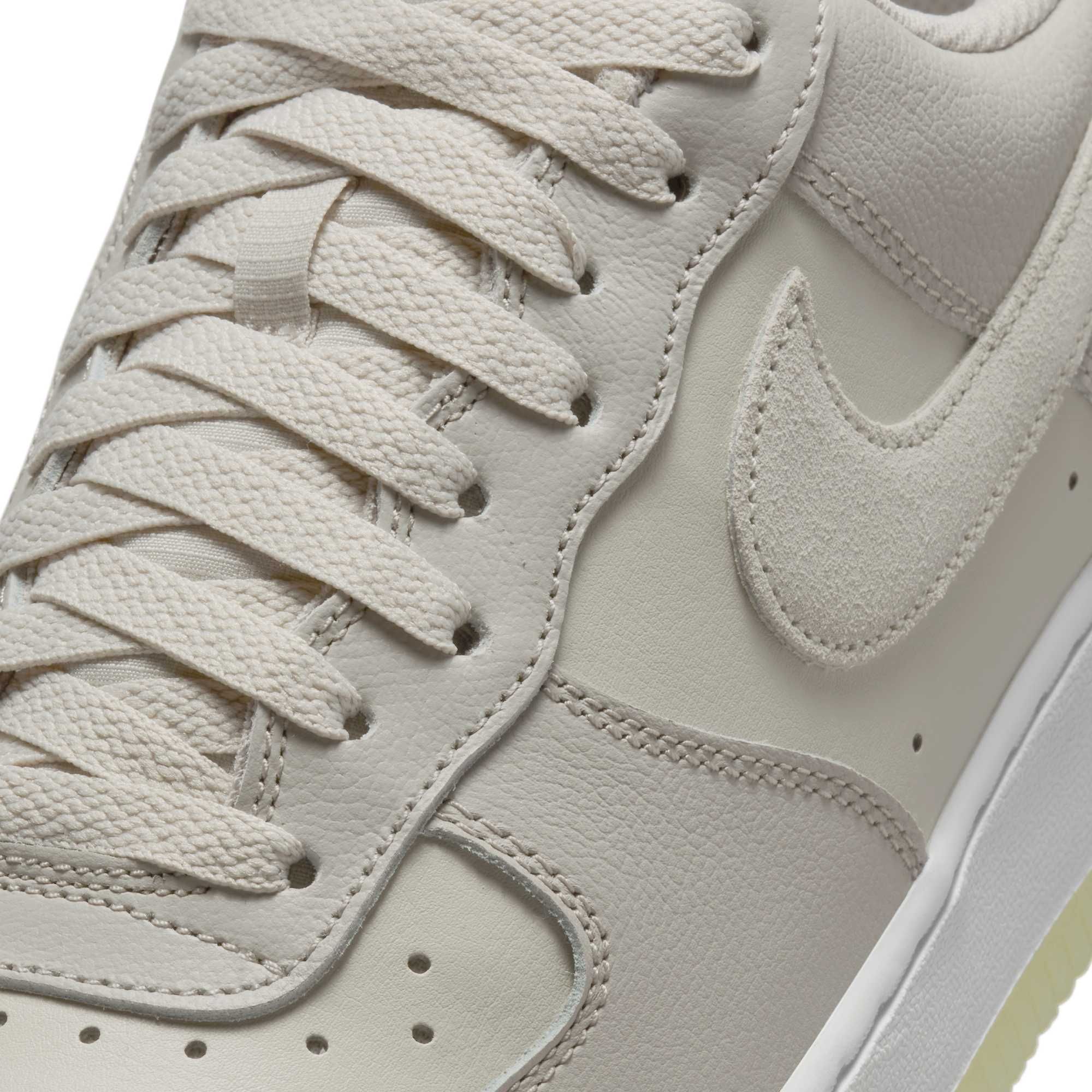 ОРИГІНАЛ Nike Air Force 1 '07 LV8 (FN5832-001) кроссовки мужские найк