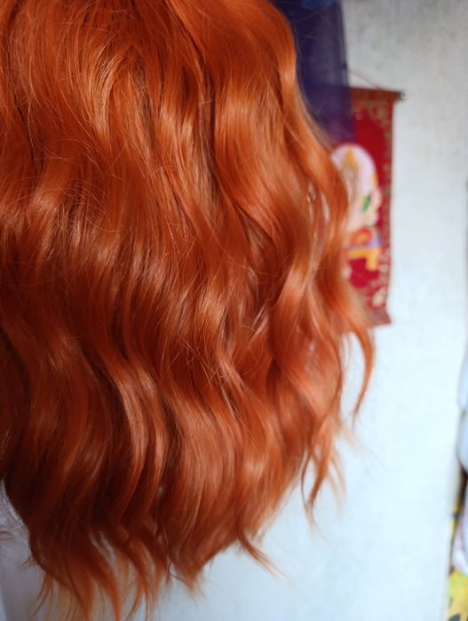 Парик рыжий дешевле в 2 раза