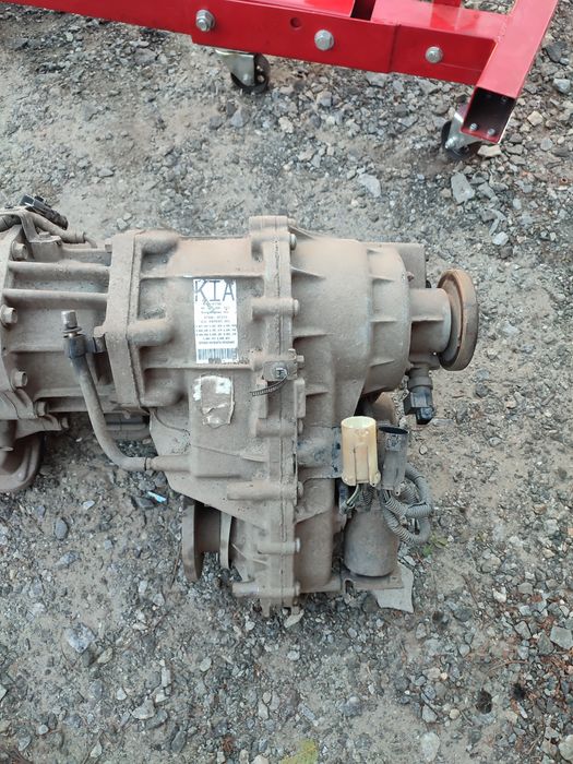 Роздатка 47300-4c210 Kia Sorento 1 2.5 CRDi Киа Соренто 1