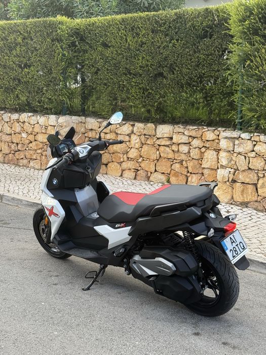 BMW C 400 X — 1.354 km — Estado de Nova - Connectivity