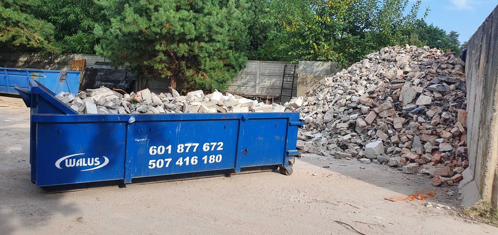 Wywóz gruz Kontener kp5 kp7 Sprzątanie posesji Rozbiórki Gruz na drogę