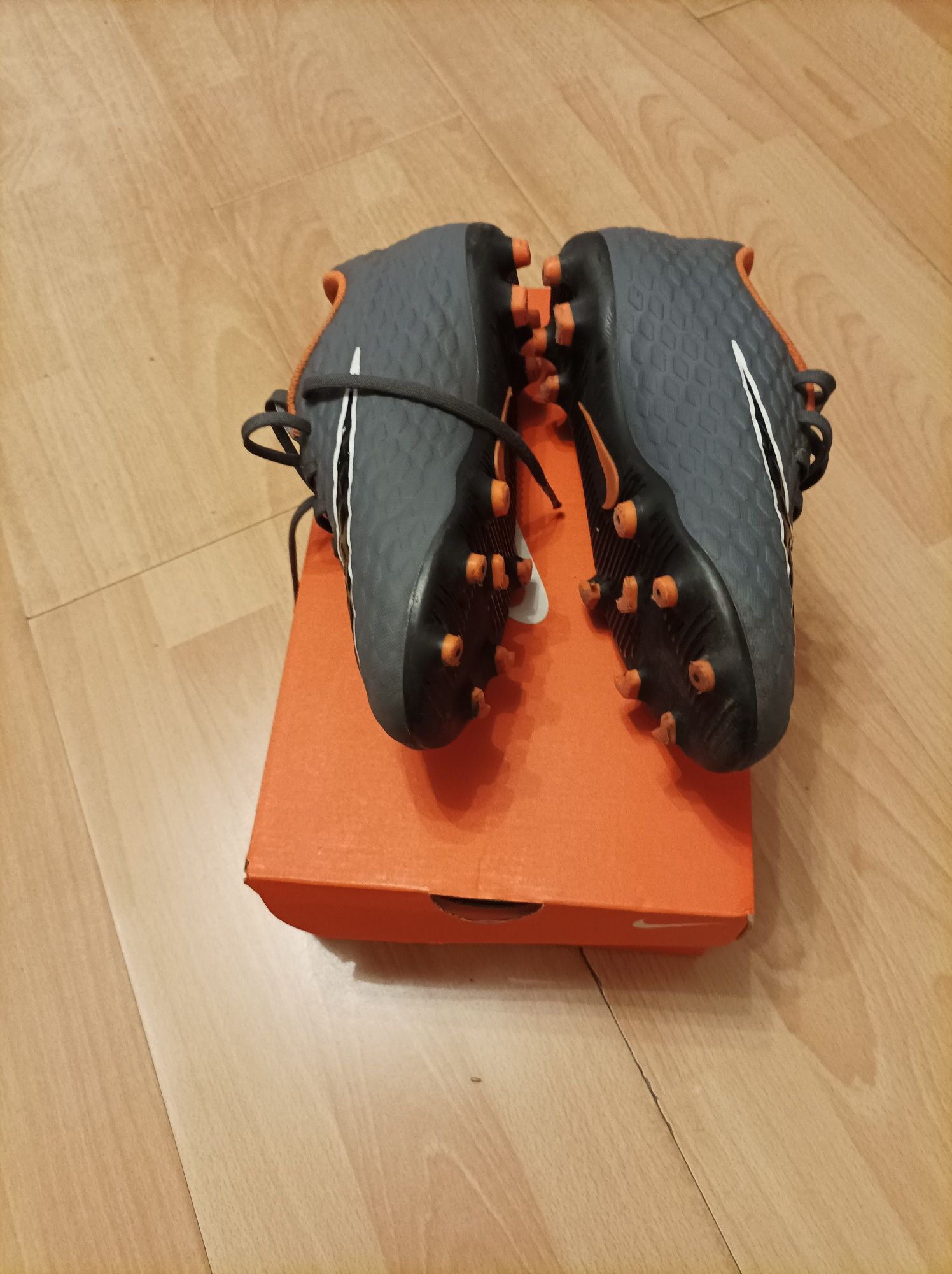 Korki Nike JR PHANTOM 3 CLUB FG r.38