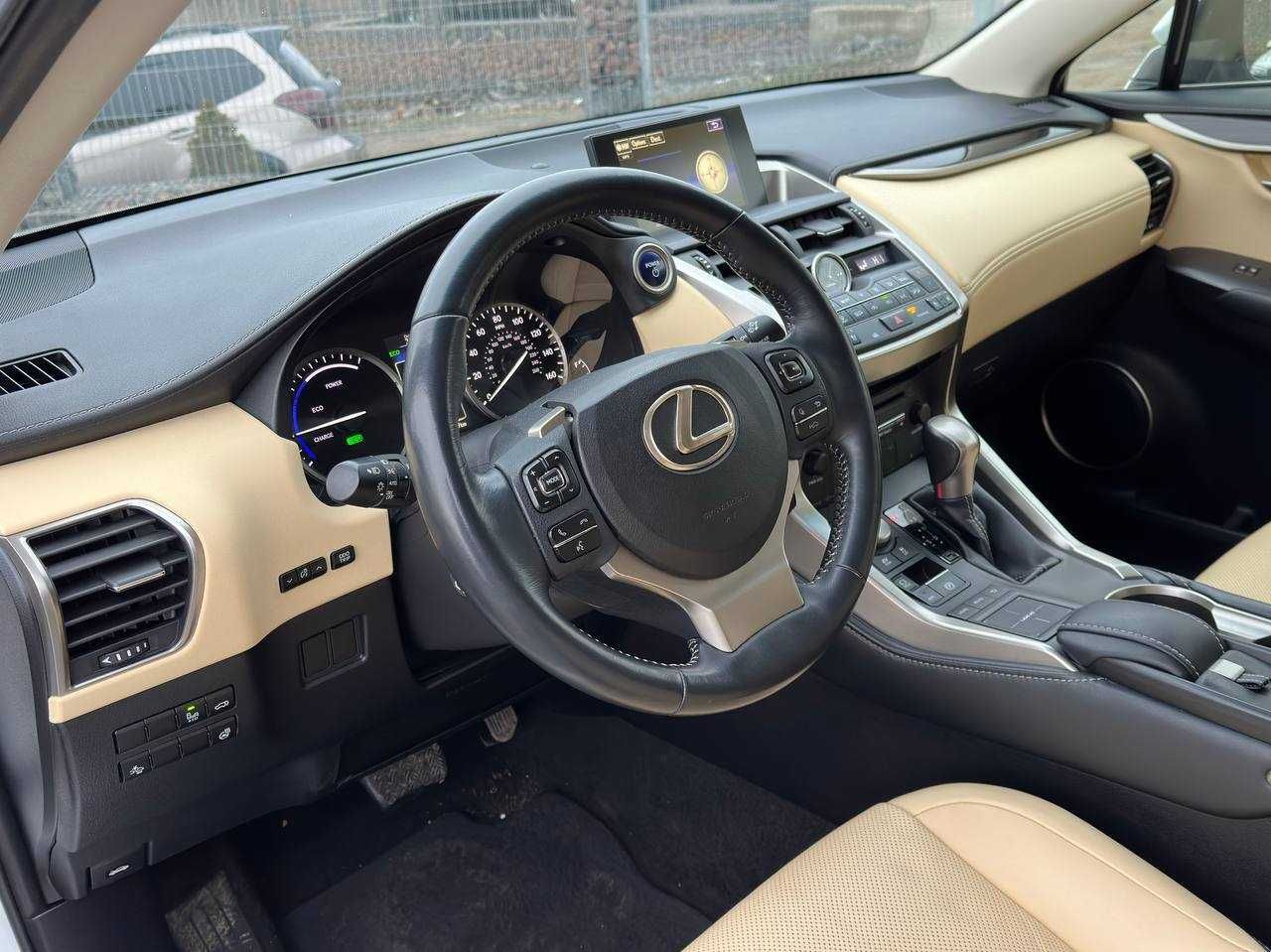 Авто Lexus NX 300Н 2014