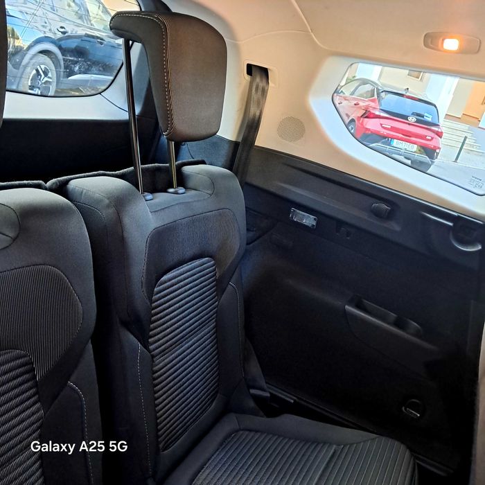 Renault Grand Scenic IV ( 1.7 BLUE DCI 120CH BUSINESS EDC 7 Assentos)
