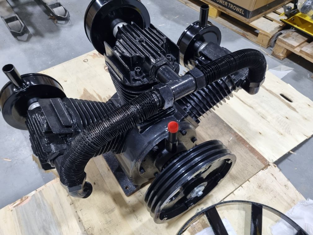 Sprężarka powietrza , kompresor olejowy  Venom Italy 2600 L/min Moc