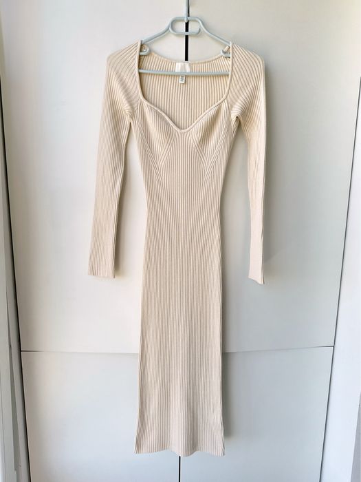 Бежеве пляття H&M