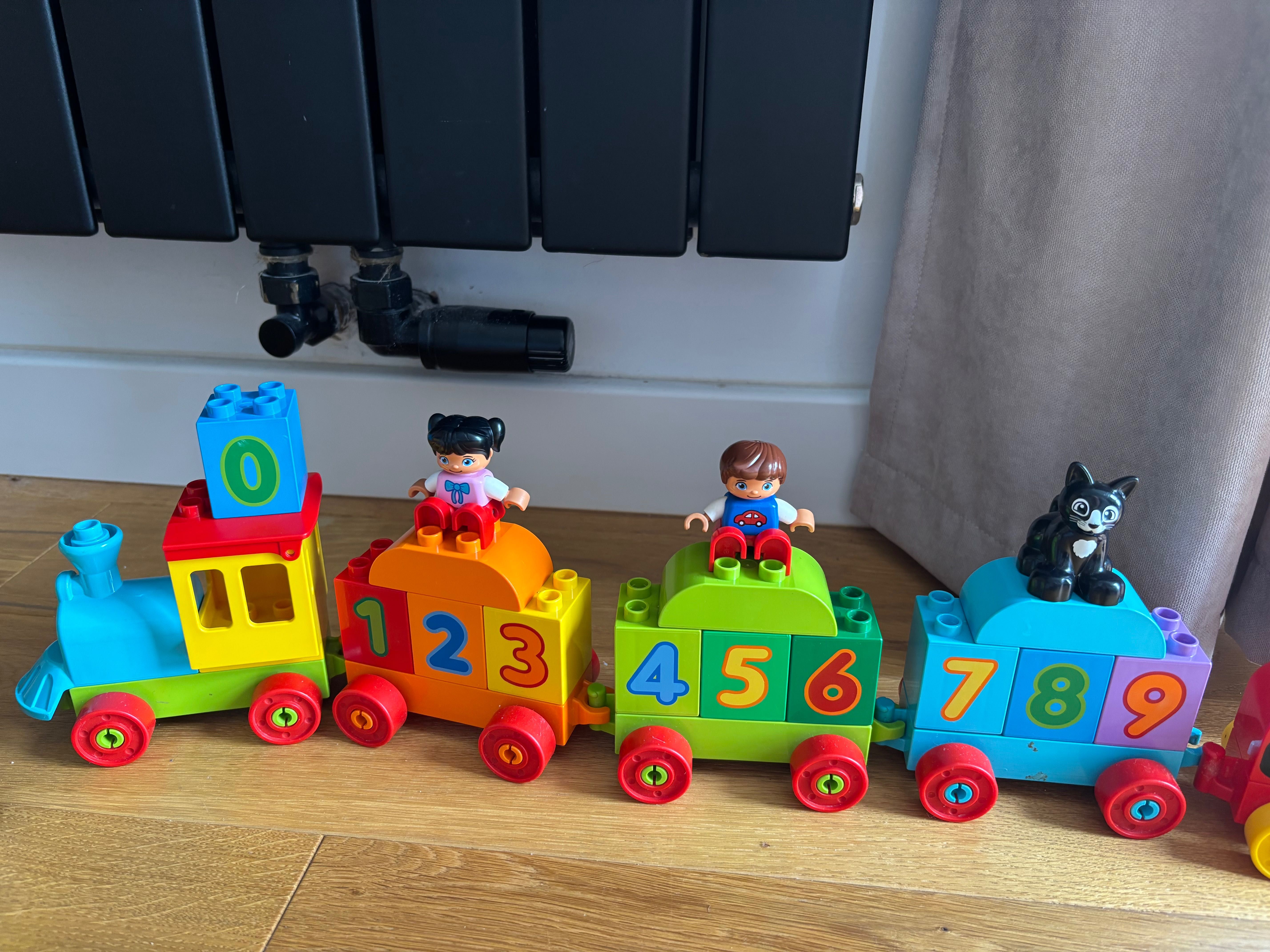 Lego duplo 3 zestawy LEGO Duplo 10812, 10847, 10859