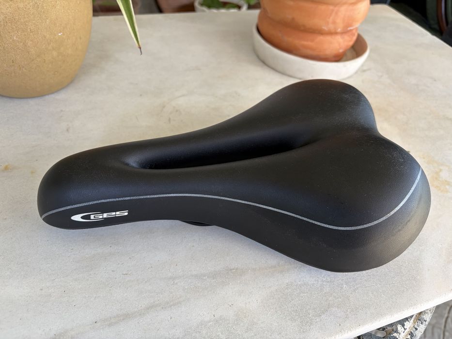 Selim de gel em bom estado