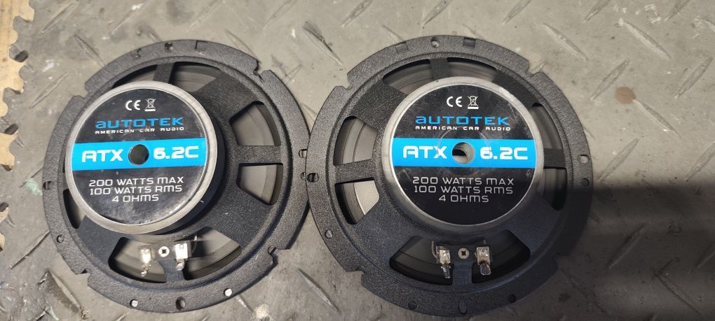 Wzmacniacz Clarion APX 4241E Głośniki