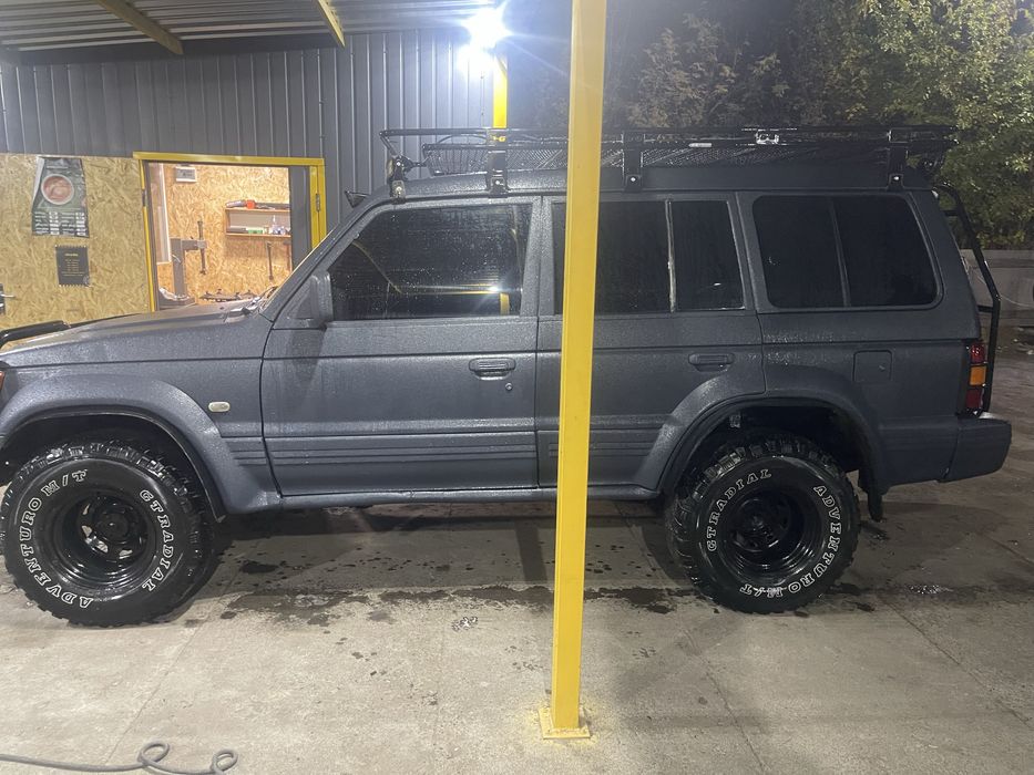 Продам Міцубіші Монтеро 2,5 д