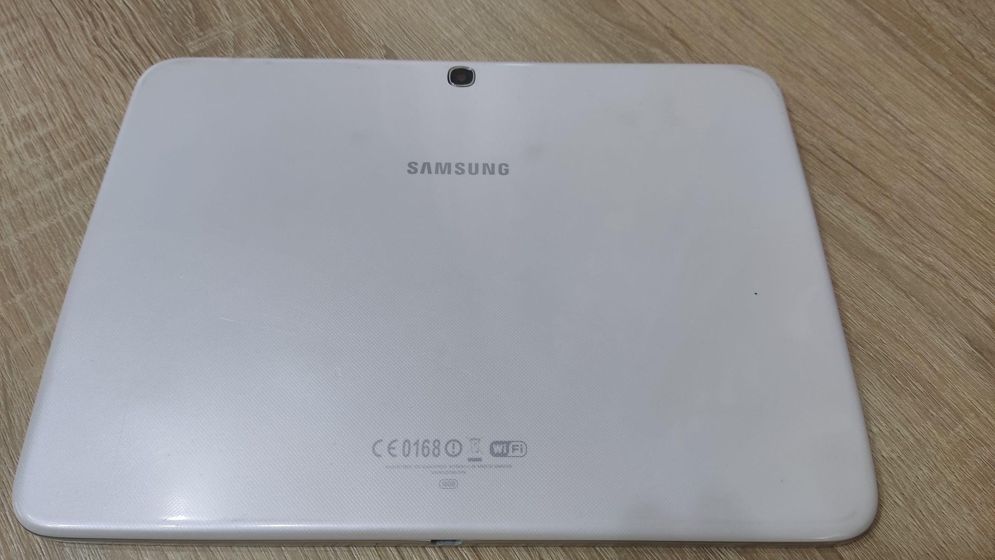 Планшет Samsung 10"