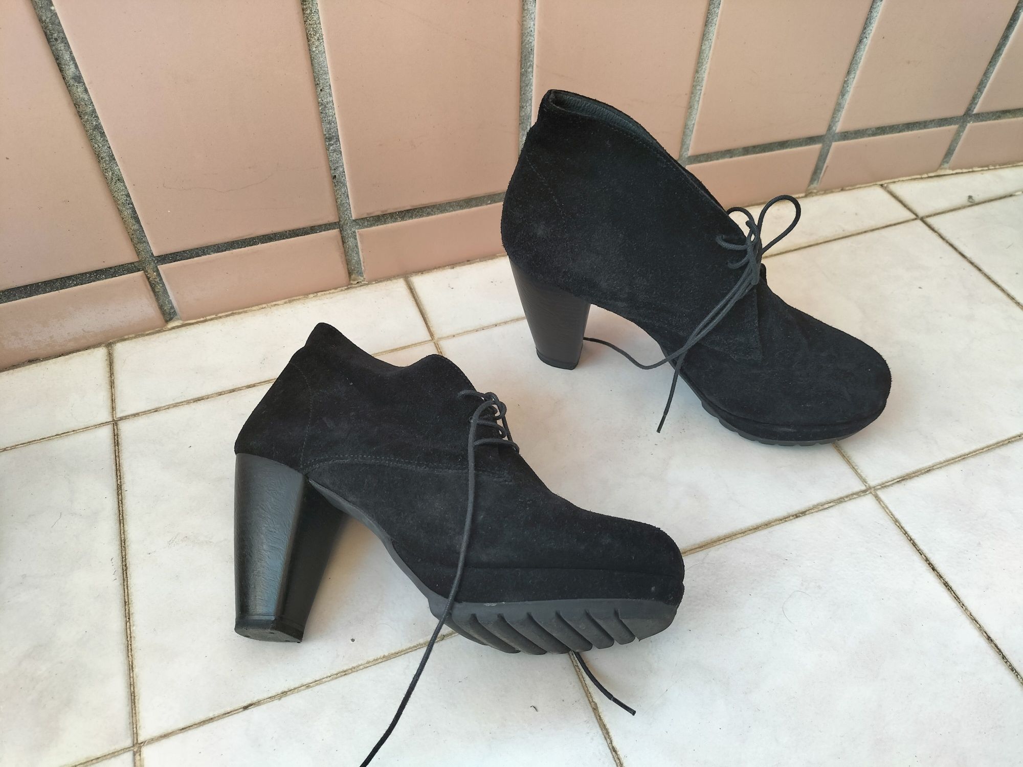 Botins mulher Pretos