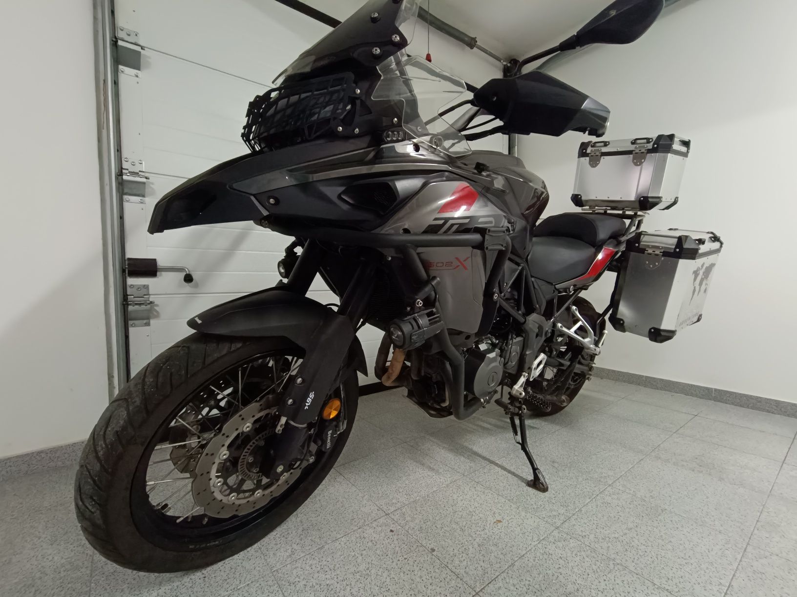 Benelli TRK502 x