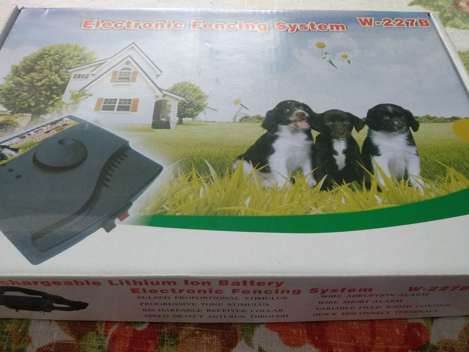 Elektr. ogrodzenie dla 2 psów W-227B pastuch z 2 obrożami