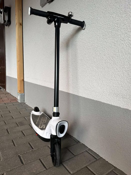 Hulajnoga dziecięca elektryczna