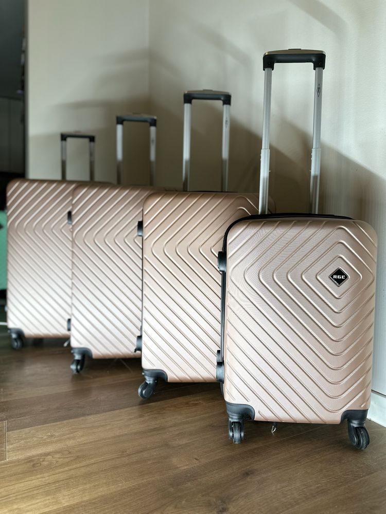 Nowa walizka M/ bagaż podreczny/ walizki kabinowe