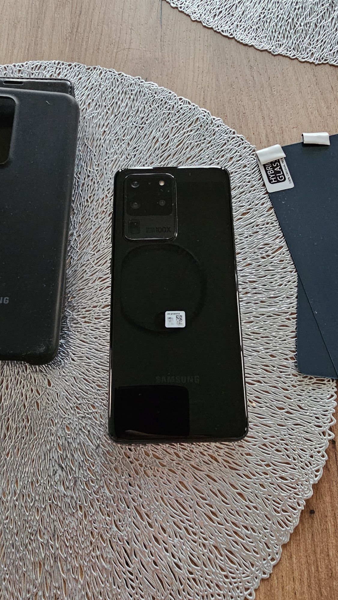 Samsung galaxy S20 ultra. 12G RAM 128GB