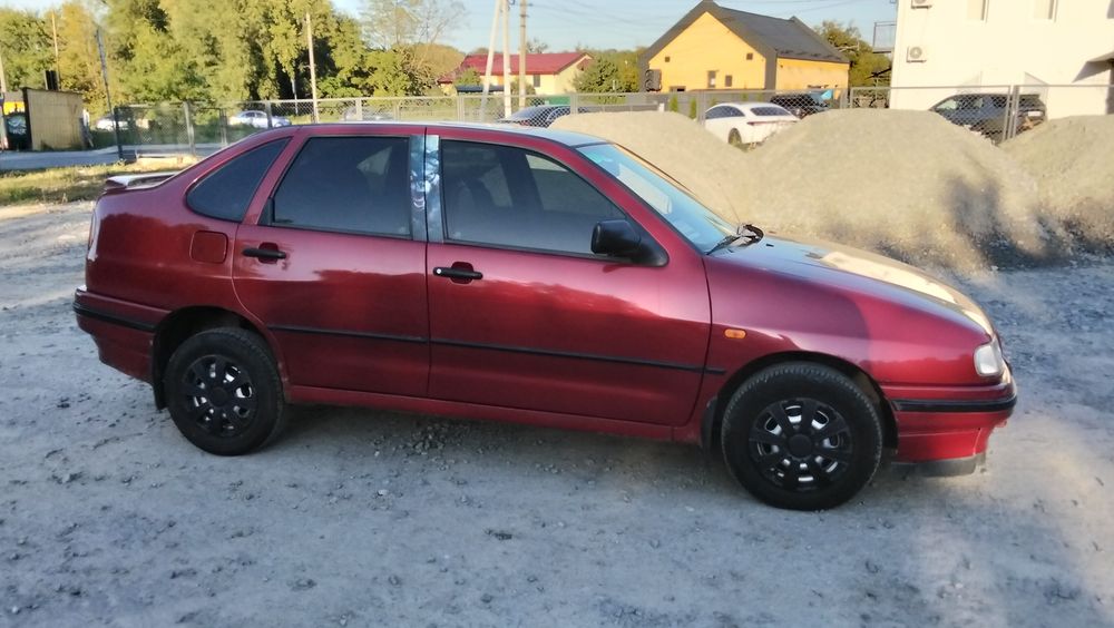 Продам авто Сеат