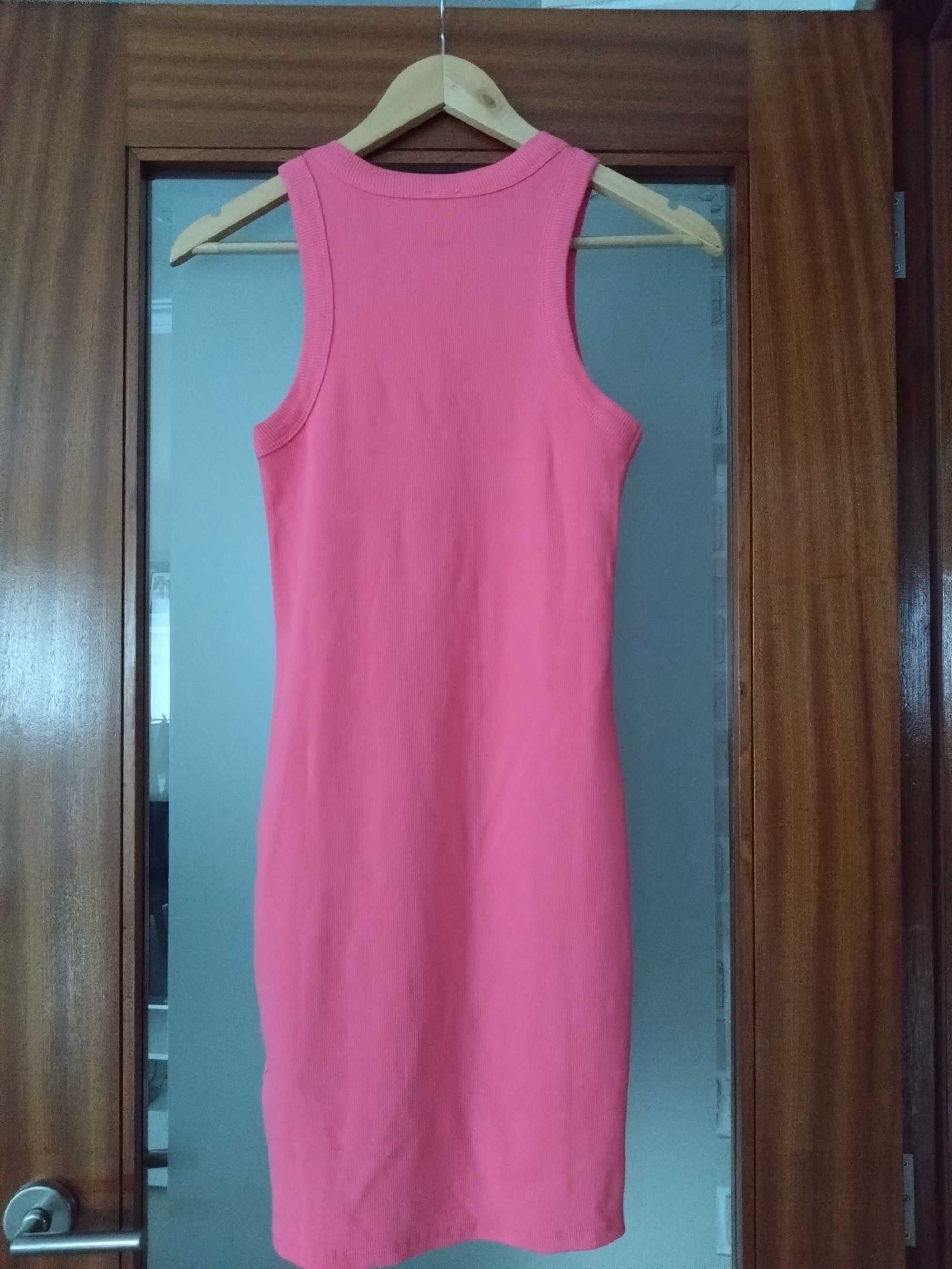 Vestido cor de rosa
